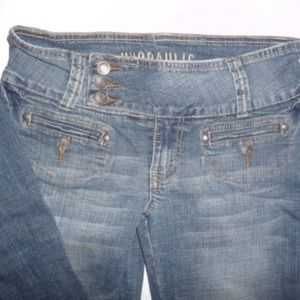 Womens Hydraulic Low Rise Low Pocket Jeans